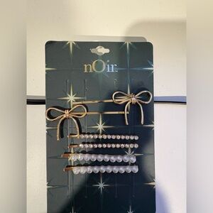 nOir Jewelry Gold Bow and Pearl Hair Clip Collection